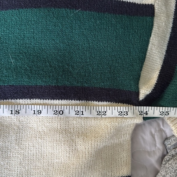 3/$30 - H&M DIVIDED - Green and Cream Beige Striped Sweater - Picture 5 of 6